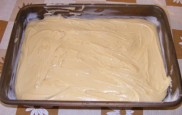 Kókusz-kocka - Mehet a tepsi tészta a sütőbe!