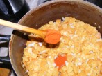 Krumplis tészta - Szórj rá 1 fakanál pirospaprikát!