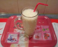 Banán-shake - Kész, pohárban - kicsi
