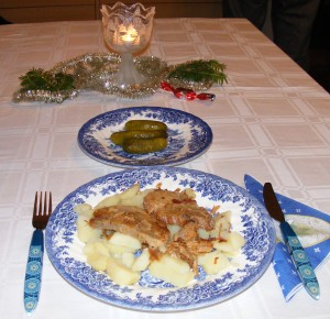 Fokhagymás hús - Kész, tányérban.