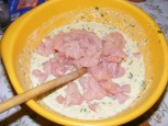 Csirkemelles töltelék - Az összes húskocka a töltelékben.