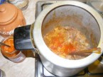 Marhapörkölt - Keverd el a pörköltöt a fűszerekkel!