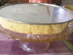 Piskótatorta eperrel - Tedd a tortaforma sima sütőlapját a sületlen féltortára!r