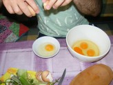 Quiche - francia pizza - Külön kistányérba üsd fel a tojást, és csak akkor tedd a többihez, ha jó!