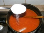 Paradicsomszósz - Édesítsd 1 evőkanál cukorral!