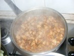 Cukkinis aprópecsenye - Közben megfőtt a ragu.
