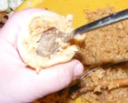 Töltött paprika hús nélkül - A kiskanál hátával nyomkodd le a tölteléket!