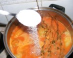Töltött paprika hús nélkül - Szórj 2-3 evőkanál cukrot a töltött paprikába!
