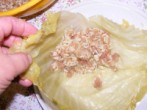 Töltött káposzta - Hajtsd rá balról a levelet a töltelékre!