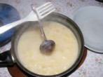 Almaszósz - Halászd ki a teatojást a kész szószból!