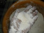 Almás pite - Morzsold el a vajat a liszttel!