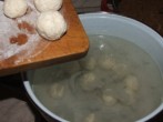 Túrógombóc - Pottyintsd a forró vízbe!