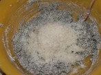 Szezámos - Add a reszelt sajtot a tésztához!