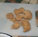 Rántott karfiol - Szedd ki a bundázott karfioldarabokat egy tálcára!
