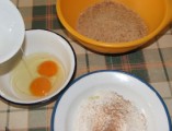 Rántott szójaszelet - Készítsd ki a panírozás kellékeit!